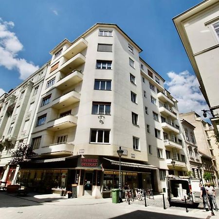 Premium Apartment By Hi5-Vaci Str. 3 Bedroom Budapest Exterior photo